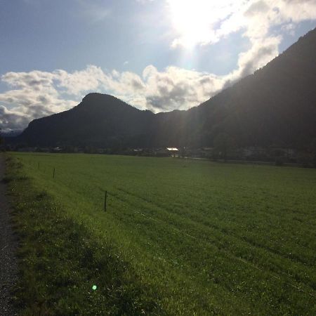 Tiroler Ferienwohnungen Haus Petra ブーヘン エクステリア 写真